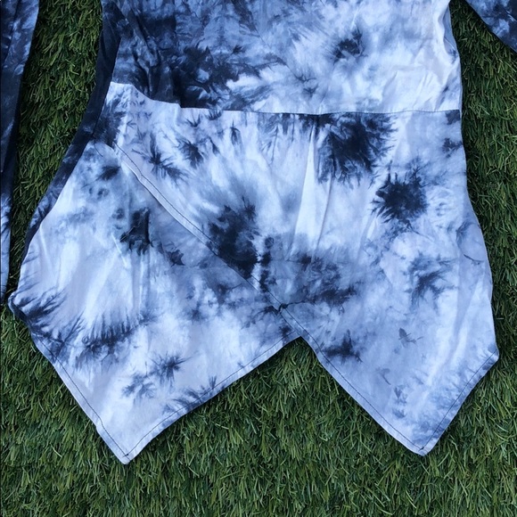 Tie dye top - Picture 3 of 3